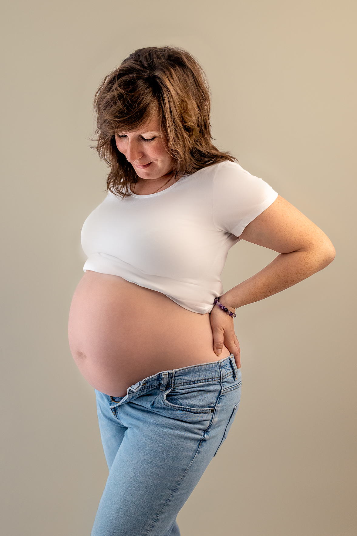 Photographe maternité à Chartres pour femmes ayant des difficultés et premières grossesses