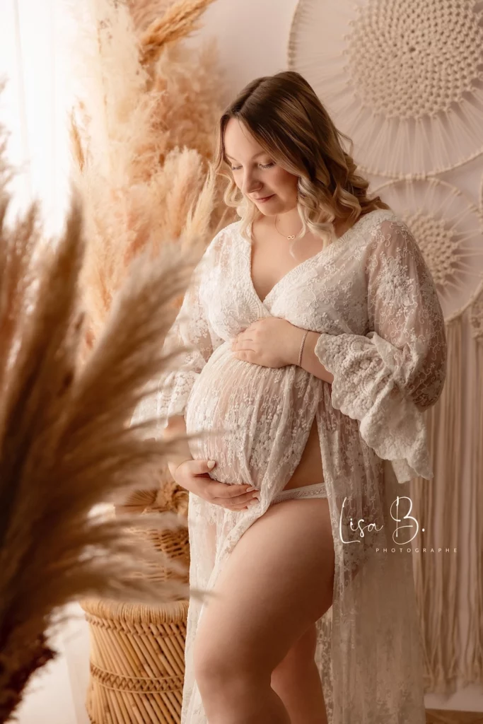 Photographe grossesse à Chartres en Eure-et-Loir – portrait future maman
